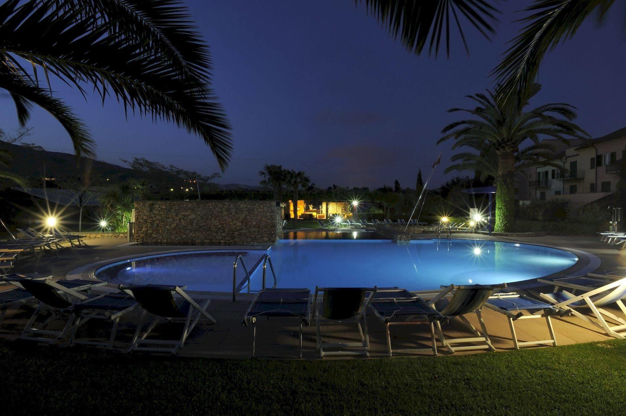 Residence I Cormorani Loano Exterior foto